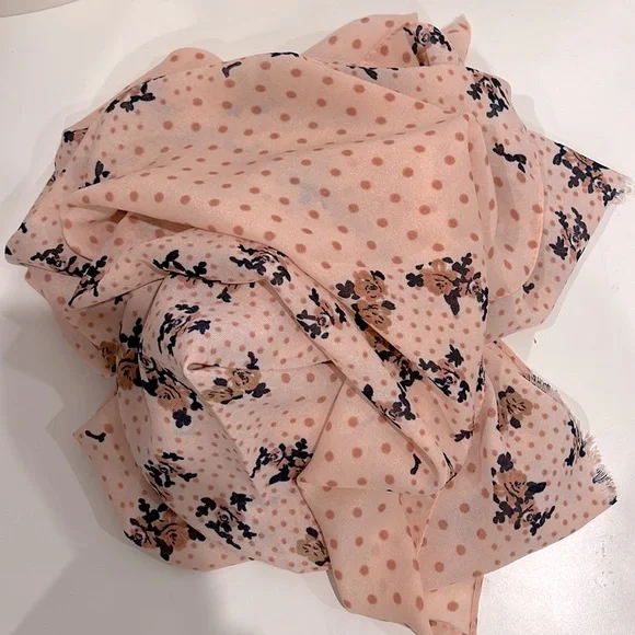 SCARF Brand New. Gorgeous Print. Melon Colour - Picture 2 of 5